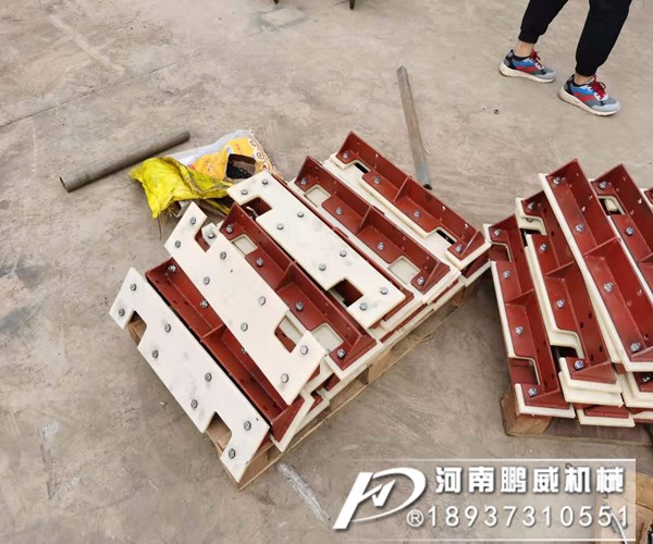 FU刮板輸送機(jī)可以長(zhǎng)距離輸送物料么？