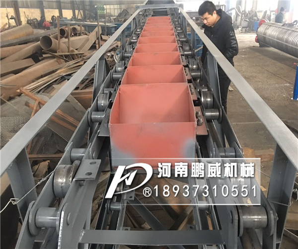 脫水式鏈斗挖沙輸送機(jī)挖斗多少錢(qián)一個(gè)？