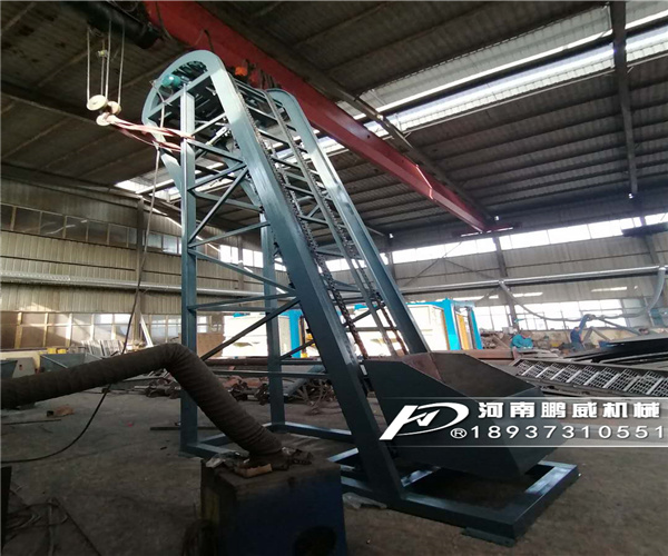 自動(dòng)翻斗提升機(jī)