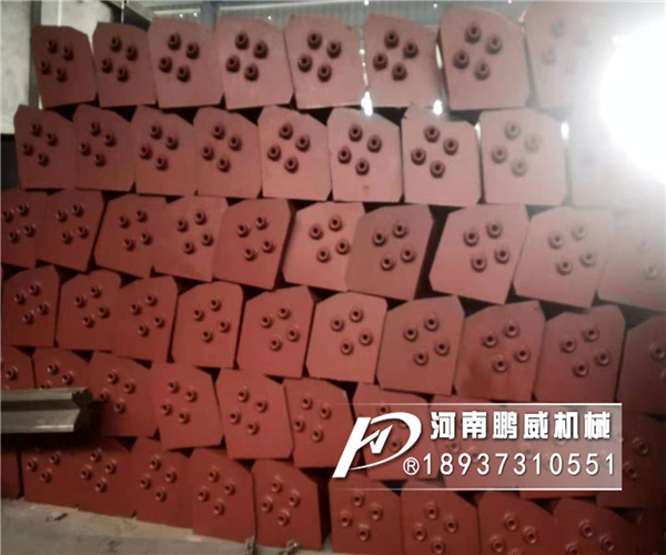 高溫物料選用斗式提升機來提升料斗及鏈條需要選擇什么材質(zhì)的？