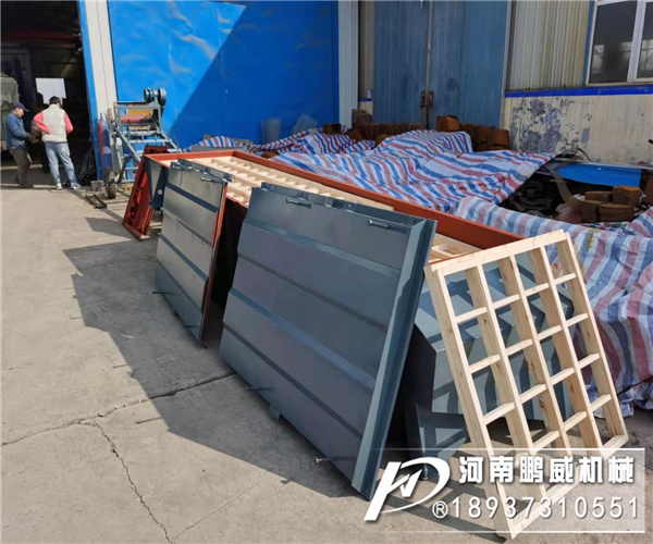 震動篩和搖擺篩選用哪篩石英砂效果比較好？