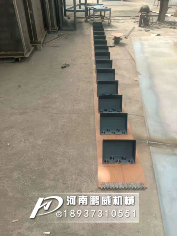 板鏈?zhǔn)蕉肥教嵘龣C(jī)