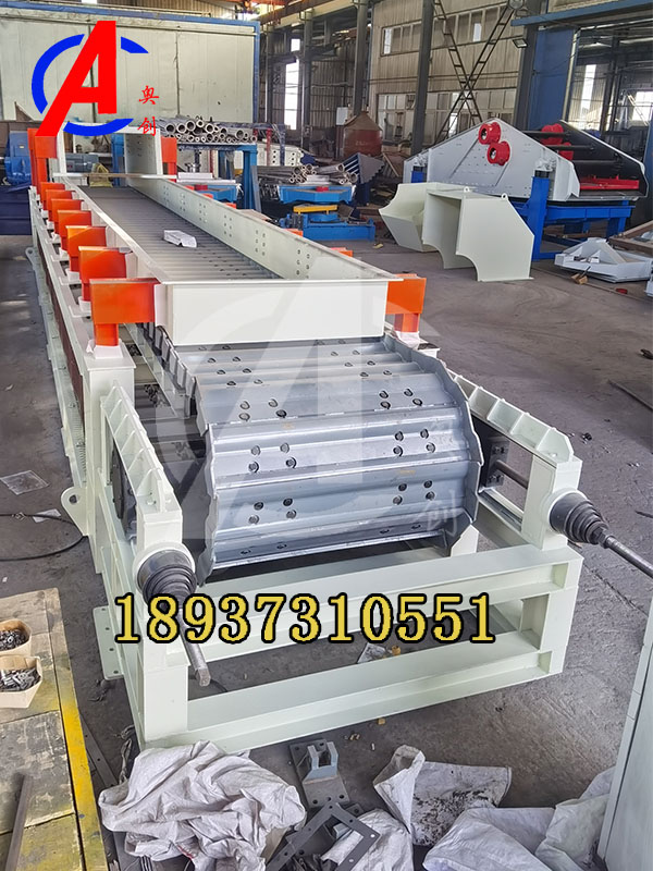 礦用重型鱗板輸送機-輸送設(shè)備-鱗板輸送機